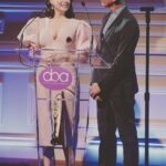 Julie Ann Emery Instagram - Had an absolutely beautiful time at the #DaytimeBeautyAwards for @hollywoodbeautyawards presenting with @thanks.rob & Paula Abdul yesterday. Congratulations to @wearefirmenich on their Fragrance Innovation Award. And as always, so much gratitude to my incredible team of artists Styling @karenraphael @ilanauretsky Hair/Makeup @jenna.marie.beauty Dress @toccin.official Shoes @3publicrelations Earrings & pink ring: @dangelojoyeria Clutch @nataliemillsofficial GORGEOUS rings: @nataliemillsofficial PR @chprteam @monaloring @annakrnspr #KevinEarley
