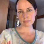 Julie Ann Emery Instagram - Ahead of tomorrow’s drop off Episode 4, a few BTS & downtime images from the first 3 eps. Was thrilling to capture that branch through the window with Cherry on the monitor. And this first shot gives me all the feels for our wonderful @babyhuey51 And if you ever wondered what it was like to have a pregnancy belly on and get up and down those trailer stairs….I fell my first time down for our Camera test! Didn’t realize what it meant to not be able to see the stairs!! #FiveDaysAtMemorial Available Now @appletvplus #CherryJones #RobertPine @imbossladylilly