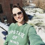 Julie Ann Emery Instagram - Hey Upstate NY, I think I am in 💚 JA