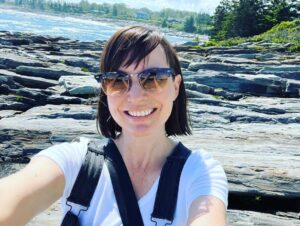 Julie Ann Emery Instagram - Oh Maine, you saucy show off. @kevinearleyoffical
