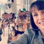 Julie Ann Emery Instagram - Small town Bank Manager chic returned to @therookieabc last night! But you can catch it now on @hulu! @alexihawley continues to build the best and happiest crews around on his shows. Sweet & talented @nathanfillion was charming as ever and even sent a welcome gift! And what a delight to work with @jennadewan and talk musical Theatre between tasing a perp. Thx for returning to John’s hometown and having Stacey back in action!!!
