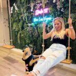 Julie Stewart-Binks Instagram - Keep On Swinging 💃🕺 #betrivers #vivalasvegas #pokerhouse #worktrip #funtrip #studio52 #sultansofswing Las Vegas, Nevada