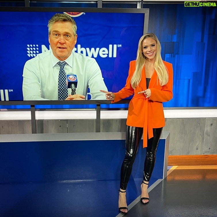Julie Stewart-Binks Instagram - Welcome to Long Island, Patrick Roy ποΈ What happens when you mix a highly-motivated fiery personality with a skilled team and a fan base with a chip on their shoulder? Gas meet Flame. π₯πΆοΈπ #lfg #newyorkislanders #nyisles #patrickroy #undertaker #newyork #hockey #nhl #strapinfolks #snytv Manhattan, New York