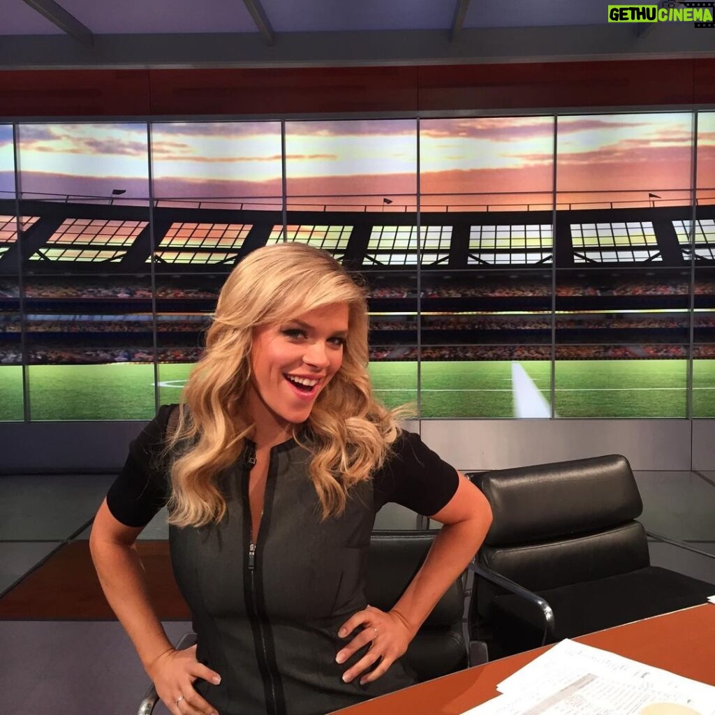 Julie Stewart-Binks Instagram - Back on @europaleague on @cbssportsgolazo coverage for the first time since (I think) 2014 on @fs1 … incredible how these club names from around the world have been stored in the deep - deep - recesses of my brain… and also a reminder of who was there with me at the beginning of this journey ❤️ #europaleague #UEL #cbssportsgolazo #cbssports #fs1 #foxsports #grantwahl Stamford, Connecticut