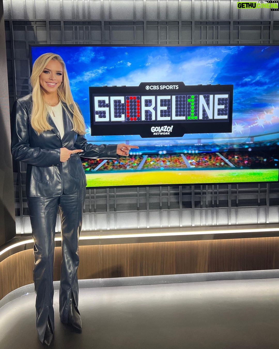 Julie Stewart-Binks Instagram - SCORELINE Saturday on @cbssportsgolazo with @joypaulian - loved talking soccer with the Scotsman! ๐ด๓ ง๓ ข๓ ณ๓ ฃ๓ ด๓ ฟโฝ๏ธ Non-stop action with an awesome crew ๐ ๐ธ @kimiasbucketlist #cbssports #cbssportsgolazo #scotland #brawbrichtmoonlichtnichtthenicht #soccer #1991 #chelseawonifwesay CBS Sports Master Control