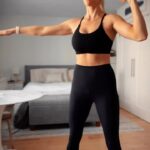 Julie Stewart-Binks Instagram – After indulging in Italy (and not feeling bad about it!), I’m grateful for @bodybyjojo__ “Fall Reset” that started this week to help regain balance in my life. Don’t worry if you’ve missed a few days – you can still join me! 

We are focusing on the healthy habits that help us feel strong, lean and confident! 💪

Our goal is:
💪🏼 3 strength classes per week – lower, upper and full (30-40 minutes each)
🚶🏼‍♀️7-10k steps (you choose the target that works for you)
🥑 a whole food focused diet (nutrition guidelines, meal ideas and recipes)

As a member you’ll get access to 5+ live/ recorded virtual classes, recipes, meal ideas, accountability and coaching through our group chat and the challenge! (@itsjojomaisie is incredible – she is so supportive and always there to answer questions and give advice) 

Join today for $79 USD per month, cancel anytime (link in bio!) 

#workout #workoutmotivation #fitnessmotivation #fitspo #inspiration #motivation #strongnotskinny Manhattan, New York