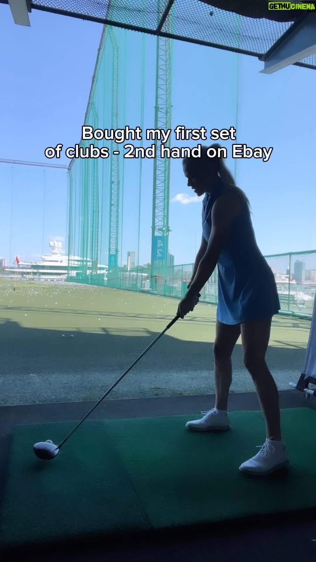 Julie Stewart-Binks Instagram - After renting clubs for years, I finally decided to purchase a set - but man new clubs are SO expensive. With help from @bworthy1961, I decided to look for 2nd hand sets on eBay - and found a good full set complete with driver for a VERY good price. Now time to get comfortable with them (and work on my form!) β³οΈ π and π from @amazon #committothebit #golf #golfclubs #chelseapiers Chelsea Piers