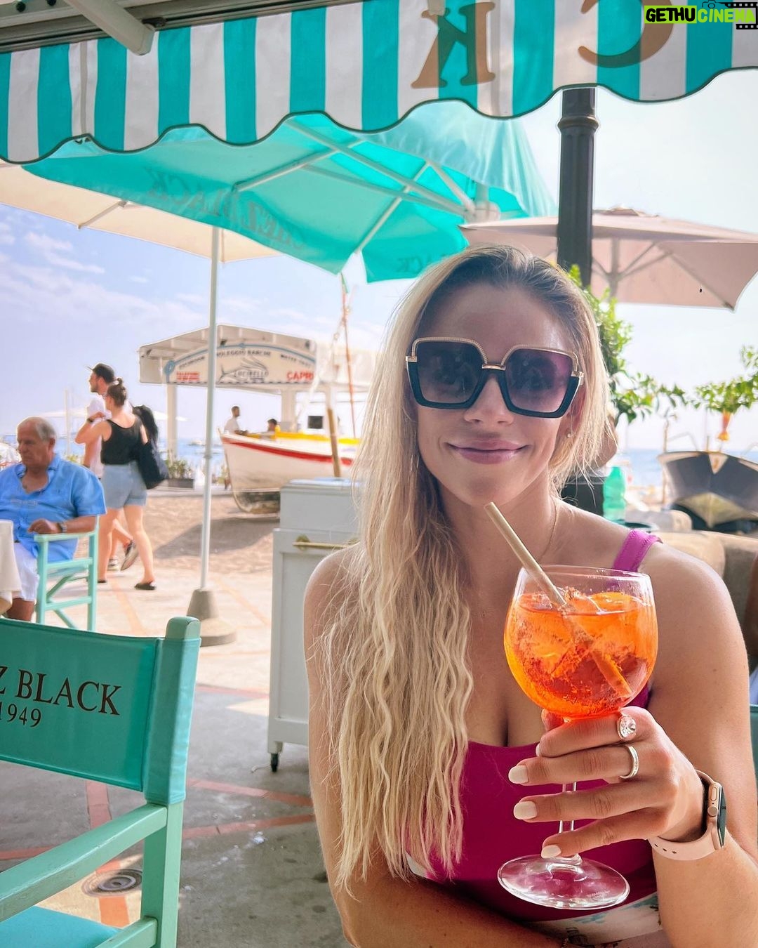 Julie Stewart-Binks Instagram - Italy, through the lens of my mom @georgiebinks ๐น๐ฎ๐น (I think she enjoyed the view ๐) @ricksteveseurope said I would โdraw approving looks from locals if I ordered spritz con aperol,โ and I took that personally ๐ซก #italy #venice #rome #positano #aperolspritz #aperoltime