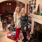 Julie Stewart-Binks Instagram – All I want for Christmas is you ❤️🥹

#grateful #family #thankful #mom #strongestpersoniknow #bestfriends #christmas #christmaswish #orisitthechampagne Toronto, Ontario