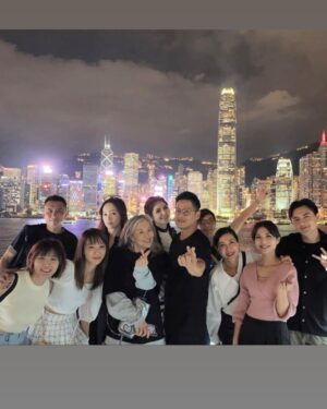 Julie Tan Instagram - Looking back at this photo, I remembered how I felt... I took a moment for myself, drew in a deep breath, and mumbled under my breath about how beautiful that night was. It was awesome to be there, enjoying the night with great company, whom I consider my family. @lnxglobal_official 

#hellohongkong #discoverhongkong