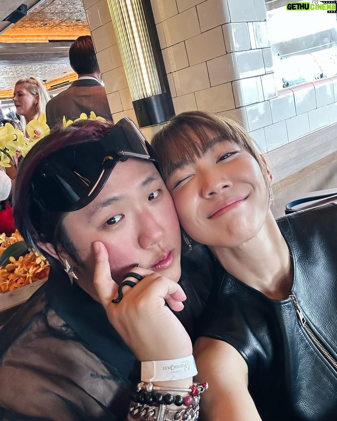 Julie Tan Instagram - Revving up the F1 weekend with a champagne brunch at @lavosingapore ❣️Fast cars, great company, and bubbles? Now that's what I call a winning formula! LAVO Singapore