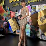 Julie Tan Instagram - 🎓💛 "Bold and Gold" perfectly encapsulates the spirit of Nanyang Academy of Fine Arts, my cherished alma mater. It was an honour to be part of their 85th Anniversary celebration and even more so to meet DPM @lawrencewongst. His words were as inspiring as the art that surrounded us! 🎨 🖼 @nafa_sg is still raising funds at this auction which ends on 30 Sep - auction.nafa.edu.sg. There are some amazing art pieces and experiences that I’m sure you guys will enjoy, while at the same time supporting the growth and developement of aspiring #NAFA artists! 🌟 Capella Singapore - Sentosa Island, Singapore