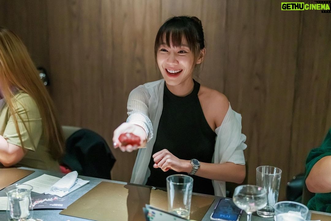 Julie Tan Instagram - Transported myself back to Kyoto with the KI NO BI Omakase Series at one of their 6 dining partners - @kappou.sg! The artisanal @kinobi.official Japanese gin paired so well with the best of seasonal ingredients and vibrant flavours of summer. What an indulgence! 🌺🌸🌼 You also won't want to miss the dessert, Ode to Green (a dairy-free matcha gelato) paired perfectly with a shot of KI NO TEA Kyoto Dry Gin (one of my favourites!). This limited-time menu is only available from June 1st to June 30th, 2023 at @kappou.sg. Exclusive menus are also available at Hazuki, Ichigo Ichie, Omakase @ Stevens, Sushi Hare and Takayama. Fastest fingers first, so get your reservations now! #kinobi #季の美 #craftgin #omakase Kappou SG