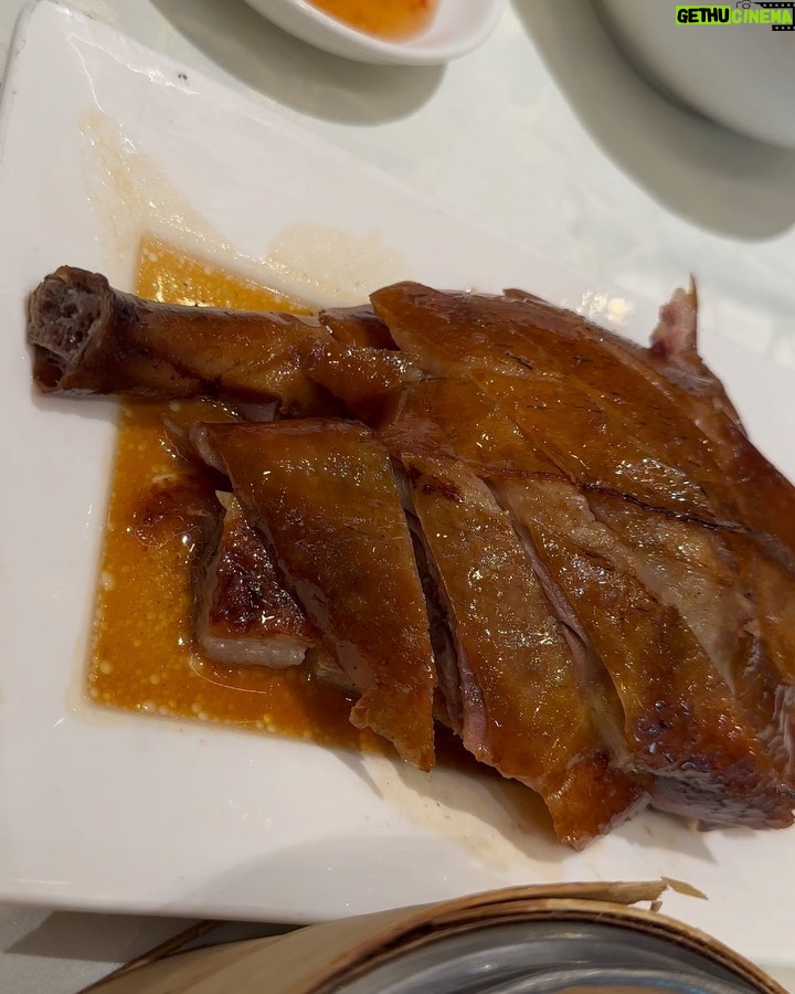 Julie Tan - 3.9K Likes - 我很幸福有您在我的生命里、每一次相聚都让我受益不浅!谢谢、感恩 🥰