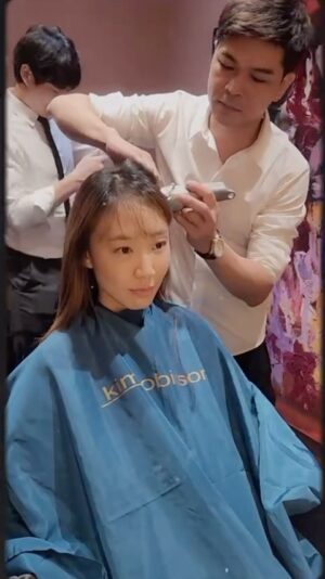 Julie Tan Instagram - The amazing part of being an actor is that you get to live through your character. Transforming into a character and changing your own physique to embody them is such a life-altering experience. Shaving my hair was not a difficult decision for me because from the moment I decided to be an actor, I was already prepared for a moment like this. Thank you, @danielyam.storyteller @mm2singapore and @lnxglobal_official for the opportunity. 
Thank you @kimrobinsonofficial for shaving my hair.