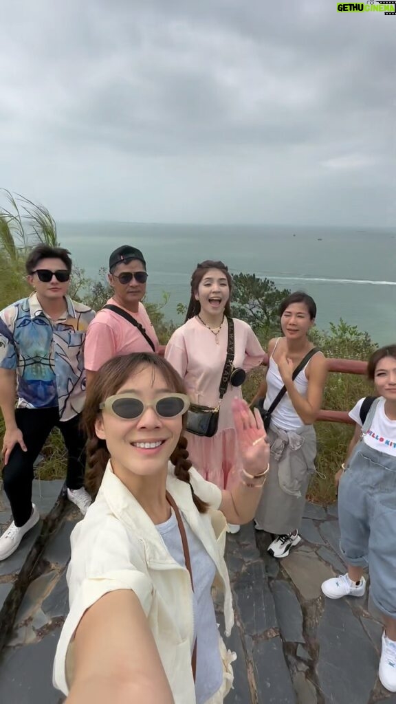 Julie Tan Instagram - Creating unforgettable memories with my @lnxglobal_official family in the vibrant heartbeat of Hong Kong. Here’s to exploration, laughter, and unity. #dicoverhongkong #Hellohongkong