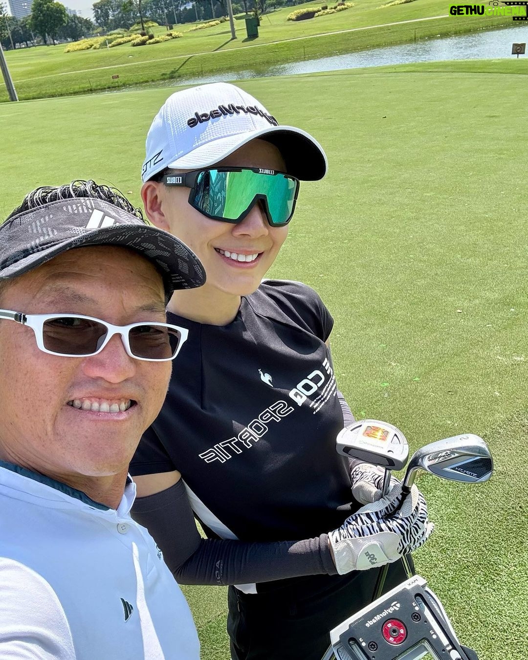 Julie Tan Instagram - One of the few important life lessons I learnt from golf, is to not be too hard on yourself, trust and enjoy the process! Know that you have clocked in a sufficient amount of time at the range practicing. It’s okay to hit a few balls badly because overthinking got to you. Learn to enjoy the scenery along the way because sometimes it’s not about the final results or the destination; it’s all about the journey 💛🤍