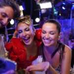 Juliette Instagram - Fechamos o melhor carnaval da minha vida com todo esse amor de @claudialeitte e de Salvador. Sigo feliz e grata por esses dias lindos que vivemos ❤️