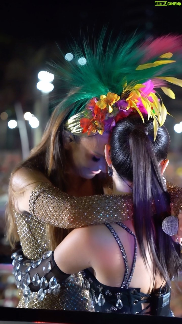 Juliette Instagram - Que dia foi esse?! Eu ainda estou emocionada com tudo que vivi. @ivetesangalo, você é uma das coisas mais lindas que esse mundo já viu. Obrigada ❤️🥹