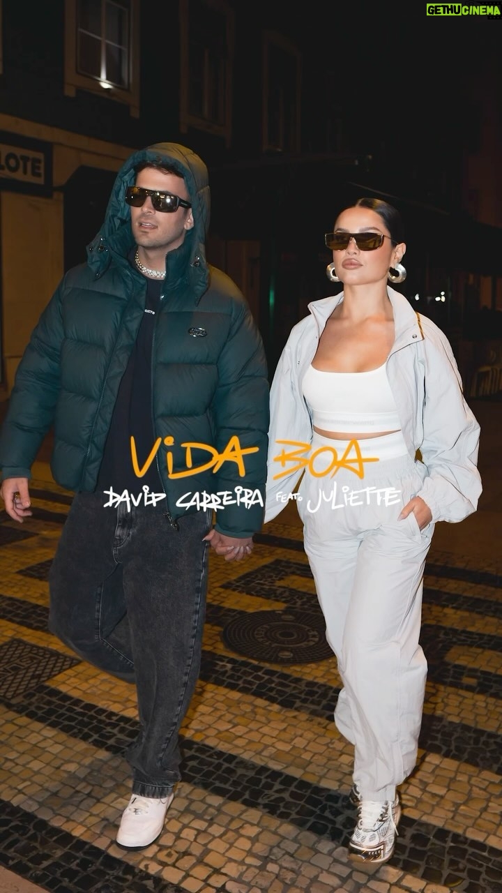 Juliette Instagram - 23.02 “VIDA BOA” vem aí! Plataformas digitais ( 🇵🇹 23 Fev. 00h | 🇧🇷 22 Fev. 21h ) Videoclipe Youtube 23 Fev. ( 🇵🇹 16h | 🇧🇷 13h) Para seres o primeiro a ouvir um excerto da nossa nova música “VIDA BOA”, faz já o pre-save que está no link da bio. Vocês não estão prontos para o que vem aí! 🔥 #VidaBoaDavidJuliette