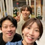 Jun Sena Instagram - ⁡ ⁡ 稽古終了！ ⁡ アソシエイトムーブメントディレクターのラフことRaffaella Covinoさんを囲んで。 名前の通り、天使のように可愛らしい方です。 ラフの明るさに何度も救われました。 ⁡ ２枚目の写真は良輔くんと大輝くん。 おもろい２人です。 ⁡ さぁ、いざ、初のPARCO劇場へ！！ ⁡ ⁡ #モンスターコールズ #稽古終了 #RaffaellaCovino さん @raffcovino #高橋良輔 さん @ryosuke0514.official #半澤友美 さん #塚越志保 さん #森川大輝 さん