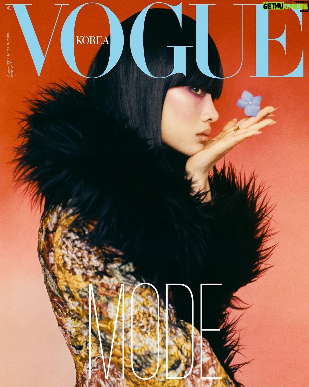 Jung Ho-yeon Instagram - @voguekorea August 2022 ♥️