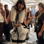 Jung Ho-yeon Instagram - L✌🏼 @louisvuitton S/S 2023 ♥️ Je t'aime @nicolasghesquiere ♥️