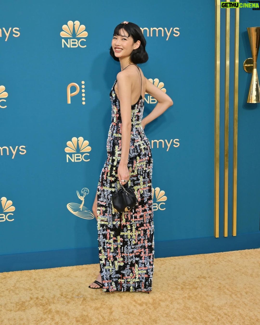Jung Ho-yeon Instagram - Thank you so much @televisionacad @squidgamenetflix @netflixkr @netflix and @louisvuitton for making a magical night ♥️🥳 and with ma unnis @aeriyun @ninapark @jennychohair and Shari ♥️