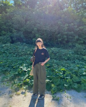 Jung Ho-yeon Instagram - 😌