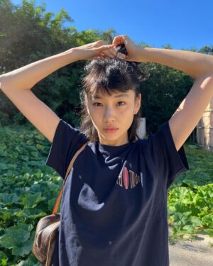 Jung Ho-yeon Instagram - 😌