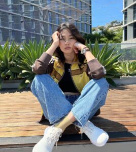 Jung Ho-yeon Instagram - Los Angels awaits. #NMD #createdwithadidas #ad