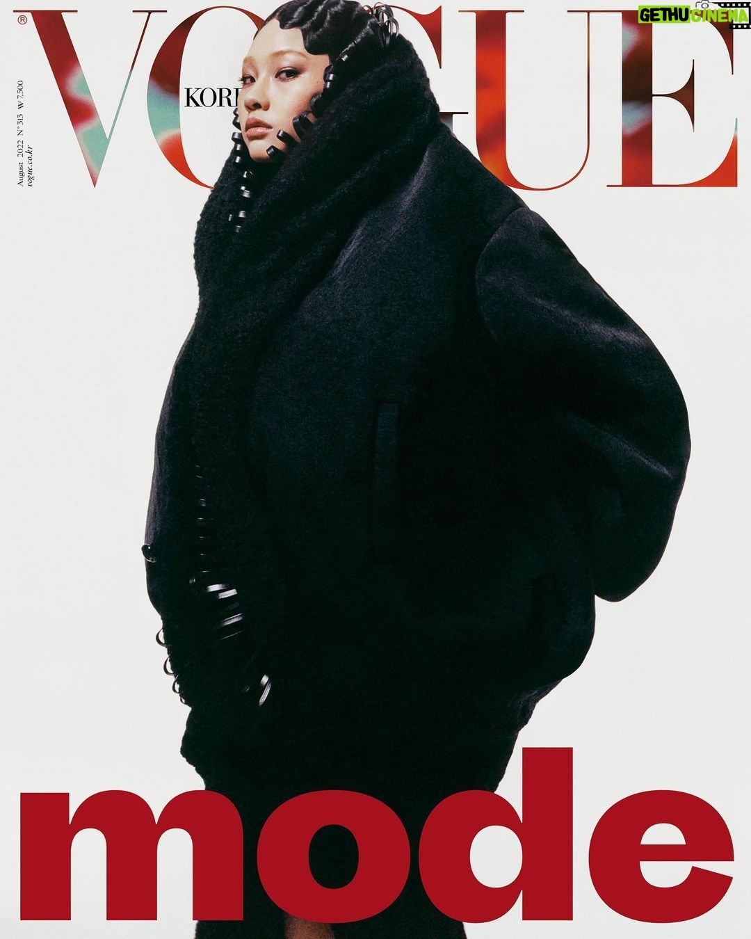 Jung Ho-yeon Instagram - @voguekorea August 2022 ♥️