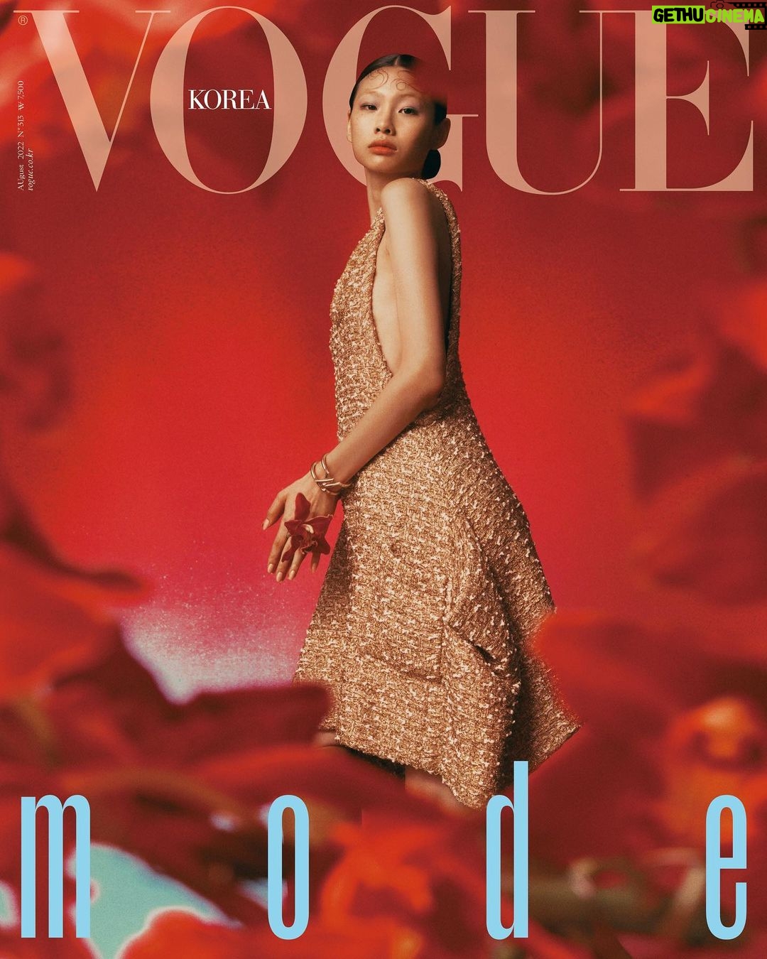 Jung Ho-yeon Instagram - @voguekorea August 2022 ♥️