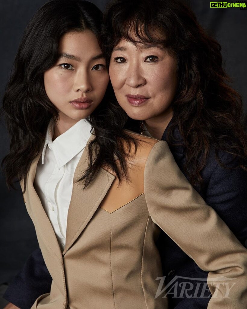 Jung Ho-yeon Instagram - What an honor to have a conversation with my super hero unni ♥️ @iamsandraohinsta Thank you for sharing your warmth ! And thank you @variety for giving me this opportunity!! This means a lot to me!!!!! Full interview at the link in my bio.