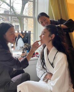 Jung Ho-yeon Instagram - @metgalaofficial 🦋 @louisvuitton 💙