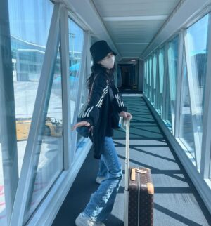 Jung Ho-yeon Instagram - 🌟