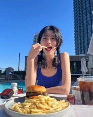 Jung Ho-yeon Instagram - LA was fun ☀️