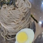 Jung Ho-young Instagram - 동선이 맞기도하고 궁금해서 들렸는데 여기 너무 맛있어요 ^^ 동치미 육수가 너무 시원하고 메밀면도 100프로 순메밀면~~ 수육도 부들부들 너무 좋네요 딱 제 스타일입니다 #카덴 #정호영셰프 #청간막국수 Gangnam