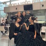 Jung Ji-so Instagram - 설레고 떨렸던 #BIFF 세상 멋진 선배님들과 함께 💖 너무나 행복했던 개막식이였다🍀