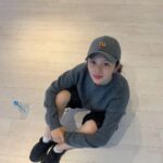 Jung Ji-so Instagram - 🧗‍♀️여정은 길어도 🌷소확행
