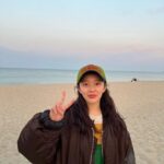 Jung Ji-so Instagram - 바다! 🌊🐚