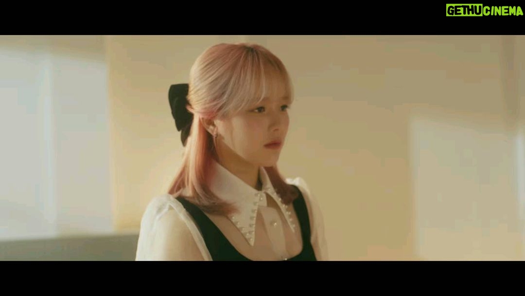 Jung Ji-so - 36.7K Likes - 3/17
pm6:00
<결국엔 너에게 닿아서>