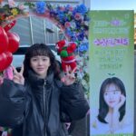 Jung Ji-so Instagram - 당신들 하랑이 또...ㅋㅋㅋㅋ 어제는 어묵과 호빵 마싯는 커피차가왔어유 커피차 🎁 온지얼마안된것같은데 또 오다니 아침새벽에 메이크업하다가 듣고 잠이확깼어요 아니 또??!!!😧😵 촬영중 커피차도착소식에나와보니 스탭분들이 모두행복하게 어묵과호빵을드시구계셨어유💌🙊 하랑이 덕분에 이번 촬영현장은 행복하고 가족같고 모두를, 울드라마를 사랑하게된것같아요..💖 늘고맙고사랑하구 진짜 왕재밌는 모습으로 보답할게요 진짜🤙🏻