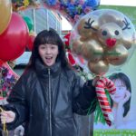 Jung Ji-so Instagram - 당신들 하랑이 또...ㅋㅋㅋㅋ 어제는 어묵과 호빵 마싯는 커피차가왔어유 커피차 🎁 온지얼마안된것같은데 또 오다니 아침새벽에 메이크업하다가 듣고 잠이확깼어요 아니 또??!!!😧😵 촬영중 커피차도착소식에나와보니 스탭분들이 모두행복하게 어묵과호빵을드시구계셨어유💌🙊 하랑이 덕분에 이번 촬영현장은 행복하고 가족같고 모두를, 울드라마를 사랑하게된것같아요..💖 늘고맙고사랑하구 진짜 왕재밌는 모습으로 보답할게요 진짜🤙🏻