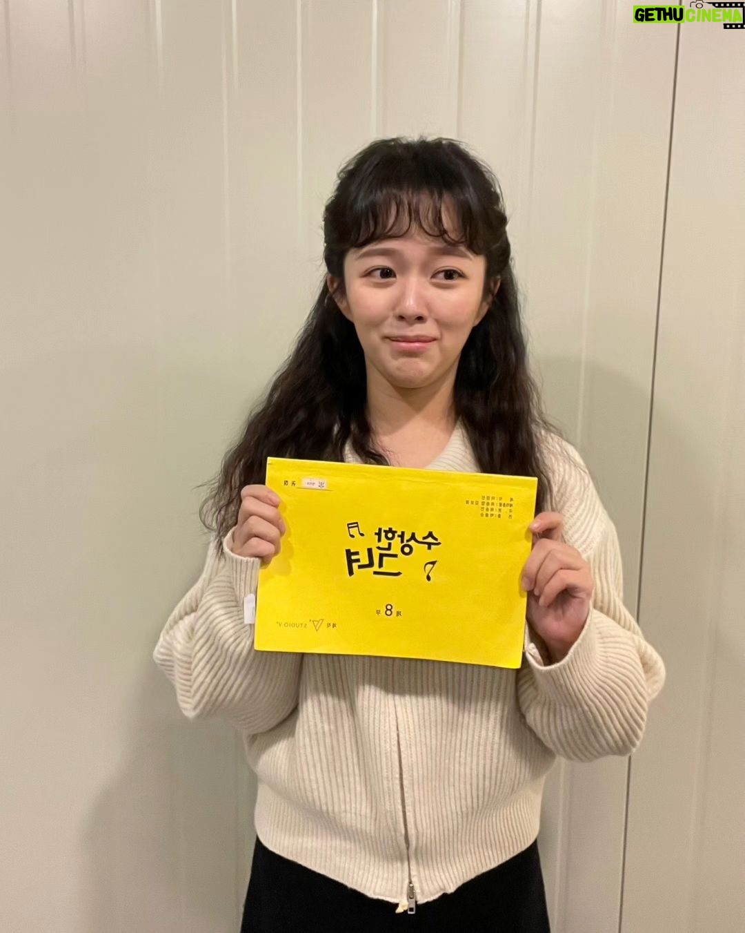 Jung Ji-so - 20.6K Likes - 악덕매니져🥲(🥕)
수상한그녀 촬영중