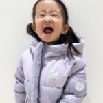 Jung Kyoung-mi Instagram - 슬슬 겨울 준비! 옷 정리 한번 싹~~~해야하는데… 구찮아 ㅋㅋ 일단 겨울 점퍼부터 준비합니다! 애들 옷은 뉴발이지👍🏻 @newbalancekids_kr