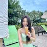 Jung Yu-ji Instagram - 날씨 요괴는 울어... 나는 슬펐지만 술고래인 떠니는 올 인클루시브라 너무 신나했지.. 그래도 요가도 하고 불꽃놀이도 보고 하루종일 먹고 마시고 나름 잘 즐겼다!🤣