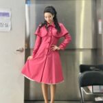 Jung Yu-ji Instagram - 이제 두번 남은 시스터2 처음엔 벌칙 같던 가발과 의상도 이젠 예뻐 보이네😆 이 사람들과 공연 할때가 제일 행복한 요즘🥹 총 열번도 안 남았는데 아쉬워서 어쩌지... 시스터즈는 진짜 사랑이야..!!❤ #시스터즈사랑해❤️ #뮤지컬시스터즈