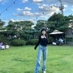 Jung Yu-ji Instagram - 하루에 모기 세방씩 물리는 중😌
