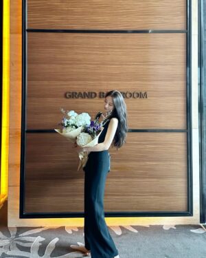 Jung Yu-ji Instagram - 💜💜